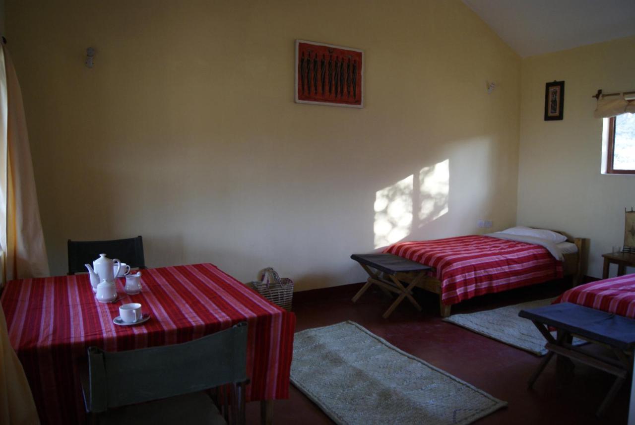 African Sunrise Lodge And Campsite Мто-ва-Мбу Экстерьер фото