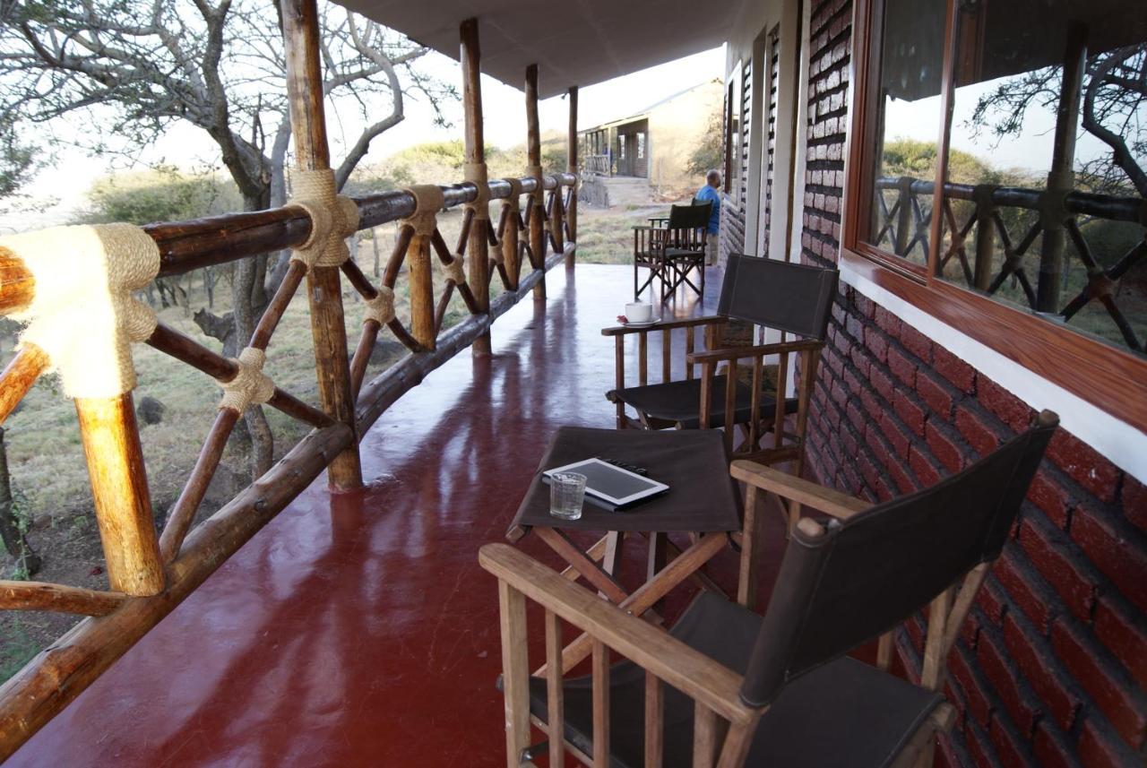 African Sunrise Lodge And Campsite Мто-ва-Мбу Экстерьер фото