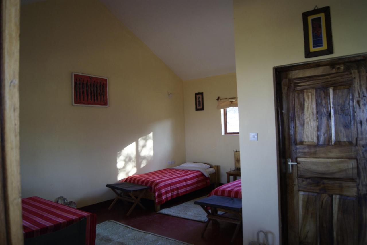 African Sunrise Lodge And Campsite Мто-ва-Мбу Экстерьер фото