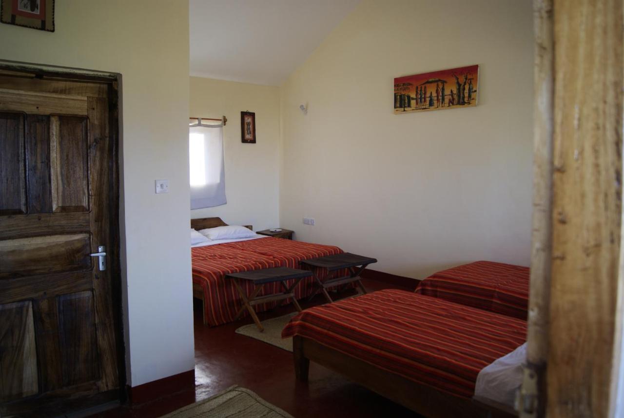 African Sunrise Lodge And Campsite Мто-ва-Мбу Экстерьер фото