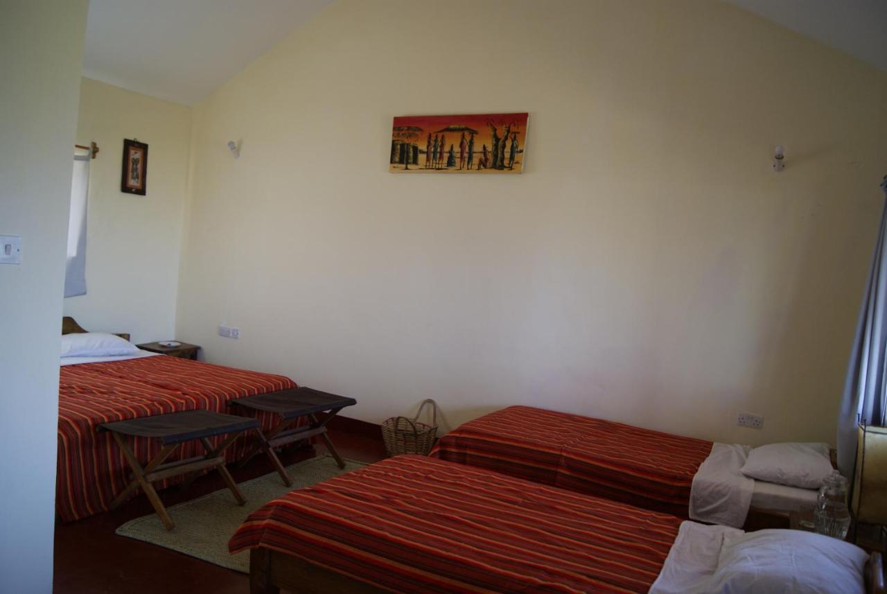 African Sunrise Lodge And Campsite Мто-ва-Мбу Экстерьер фото