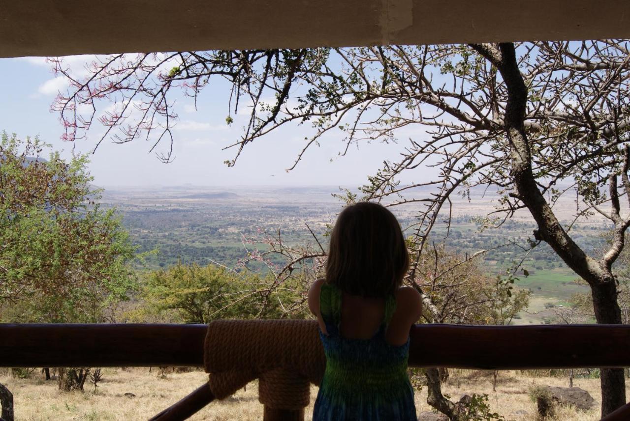 African Sunrise Lodge And Campsite Мто-ва-Мбу Экстерьер фото