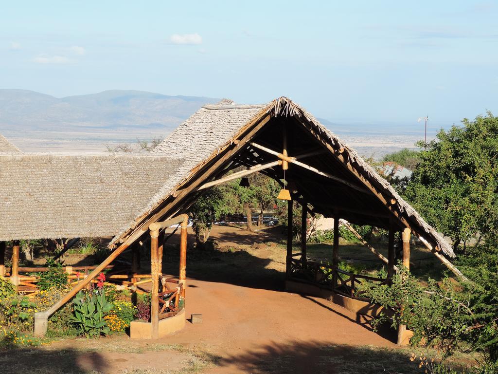 African Sunrise Lodge And Campsite Мто-ва-Мбу Экстерьер фото